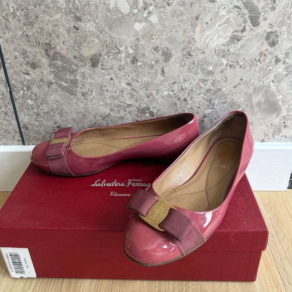 Ferragamo Varina Patent Ballet Flat 7B